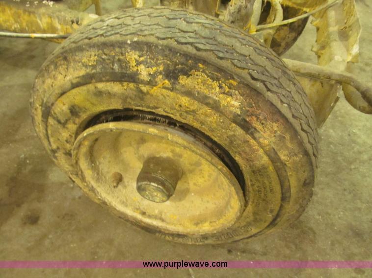 image for item AE9359 Graco Line Lazer II Smart Control pavement marking/striping machine