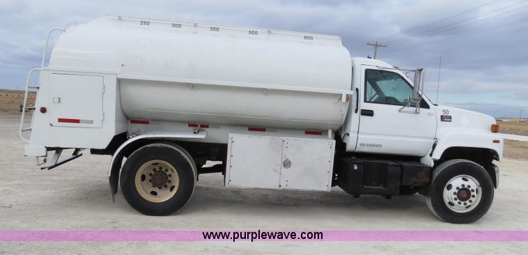 image for item B4819 2000 GMC C7500 fuel truck