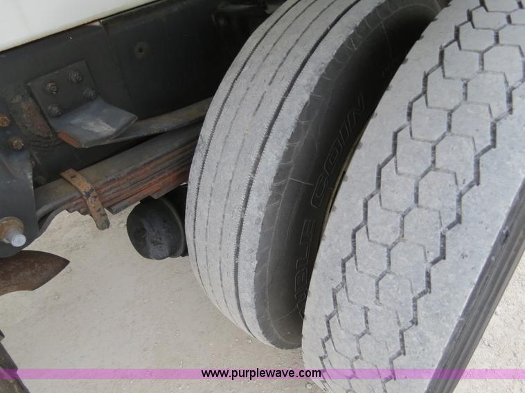 image for item B4819 2000 GMC C7500 fuel truck