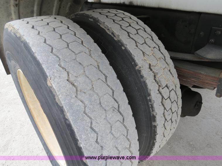 image for item B4819 2000 GMC C7500 fuel truck