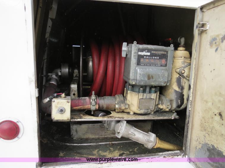 image for item B4819 2000 GMC C7500 fuel truck