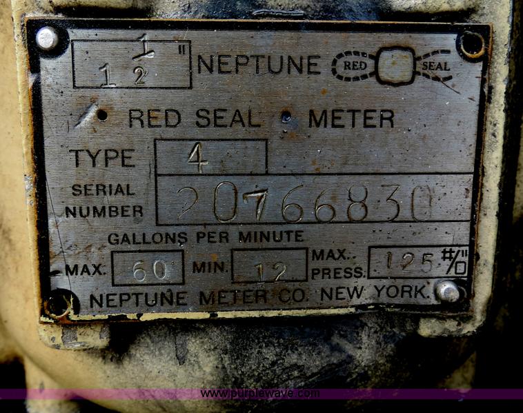 image for item B4819 2000 GMC C7500 fuel truck