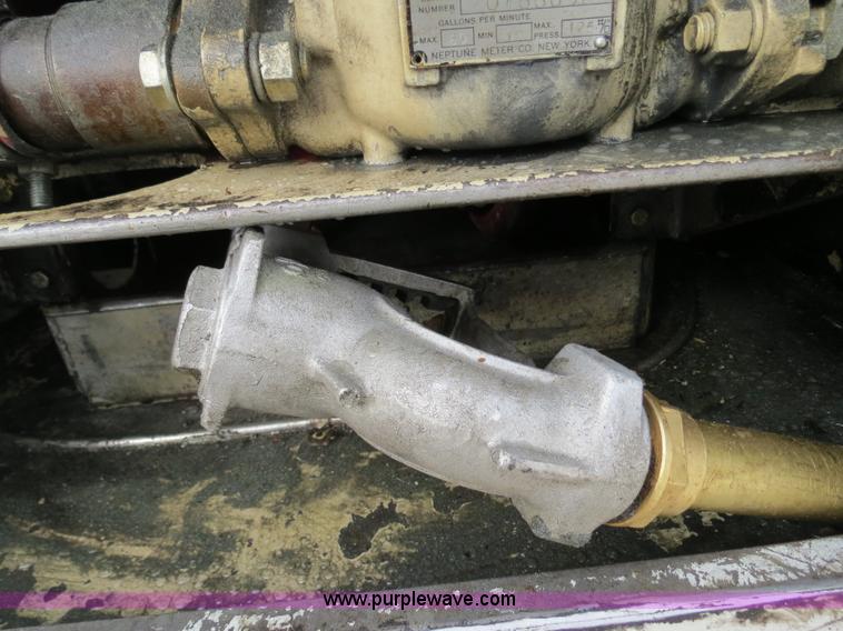 image for item B4819 2000 GMC C7500 fuel truck