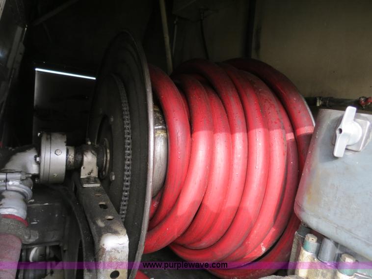 image for item B4819 2000 GMC C7500 fuel truck