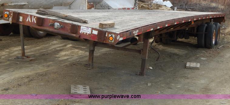 image for item B4853 1991 Trailmobile 48' flatbed trailer