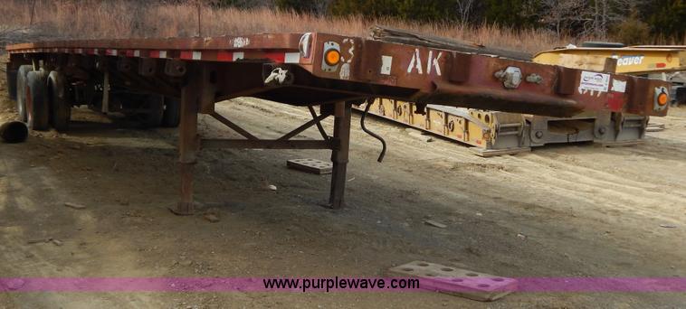 image for item B4853 1991 Trailmobile 48' flatbed trailer