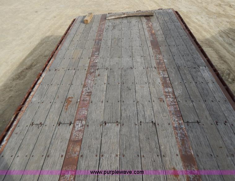 image for item B4853 1991 Trailmobile 48' flatbed trailer