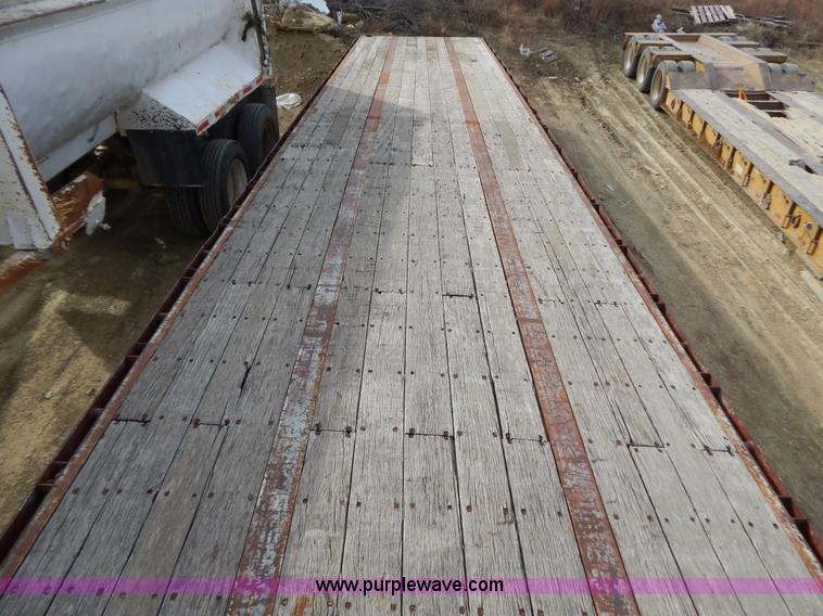 image for item B4853 1991 Trailmobile 48' flatbed trailer