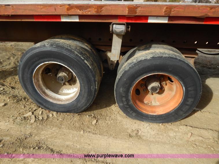 image for item B4853 1991 Trailmobile 48' flatbed trailer