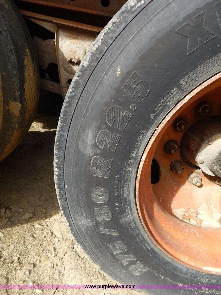 image for item B4853 1991 Trailmobile 48' flatbed trailer