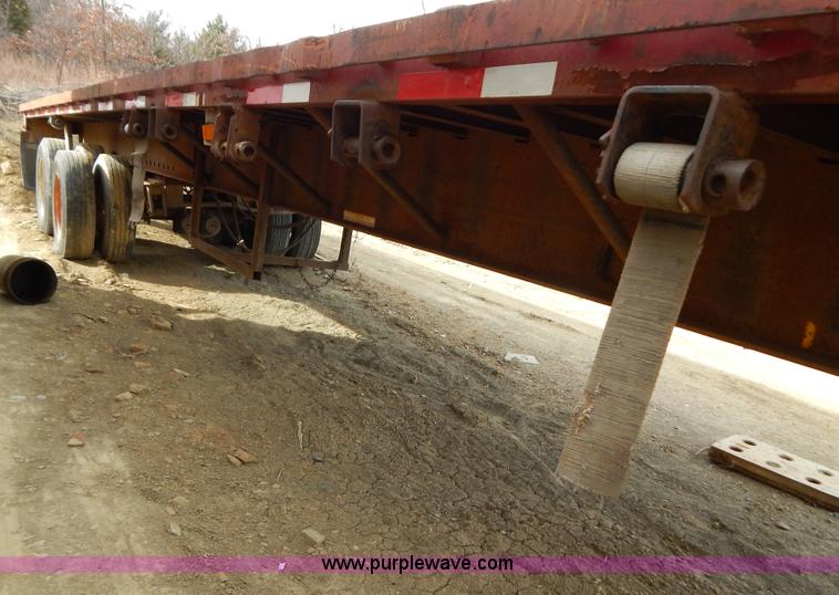image for item B4853 1991 Trailmobile 48' flatbed trailer