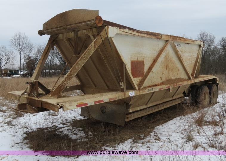image for item B4867 1988 Red River 20 ton belly dump trailer