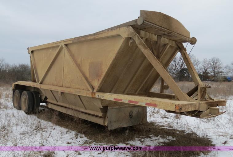 image for item B4867 1988 Red River 20 ton belly dump trailer