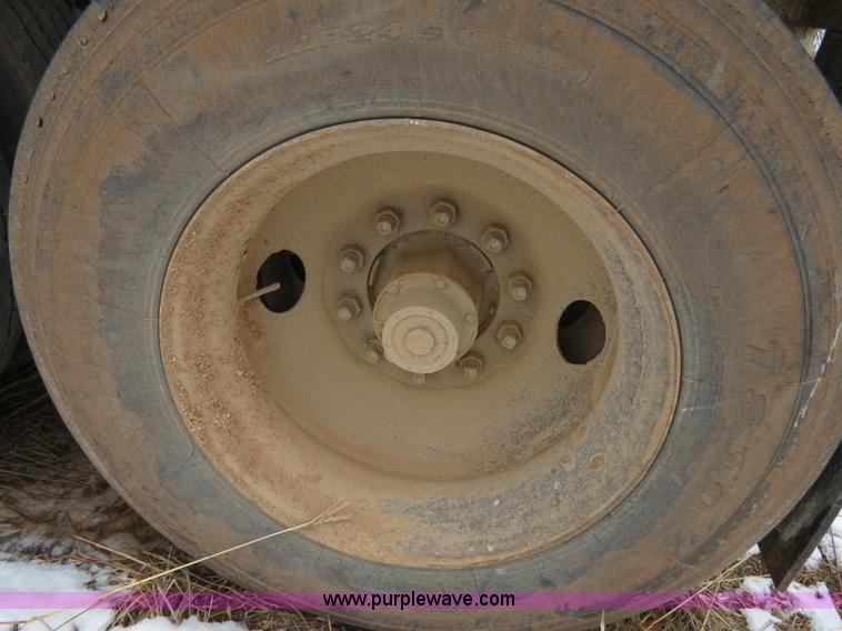 image for item B4867 1988 Red River 20 ton belly dump trailer