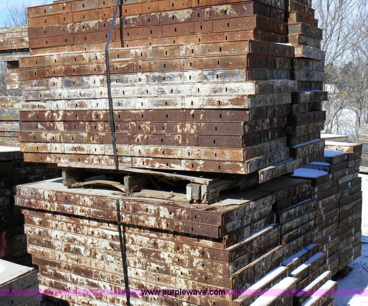 image for item C1873 Assorted concrete forms