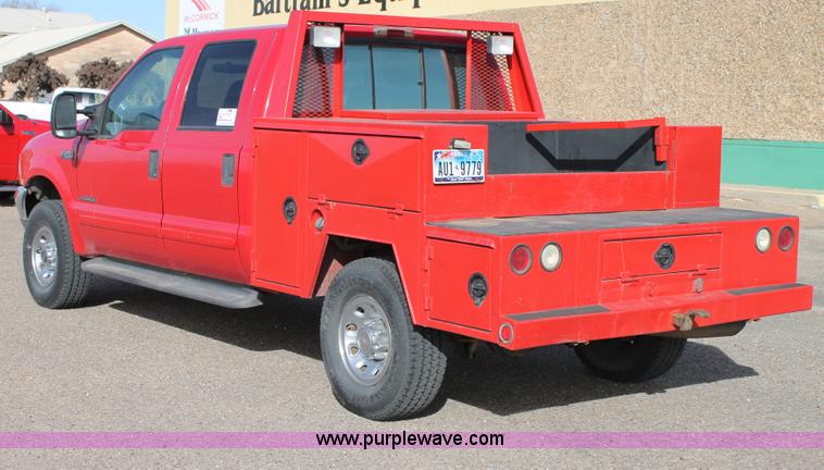 image for item C3733 2002 Ford F250 Super Duty Crew Cab service truck