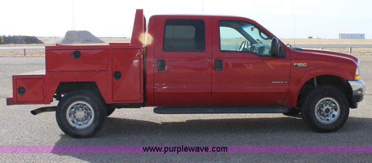 image for item C3733 2002 Ford F250 Super Duty Crew Cab service truck
