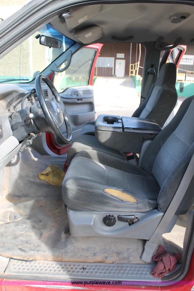 image for item C3733 2002 Ford F250 Super Duty Crew Cab service truck