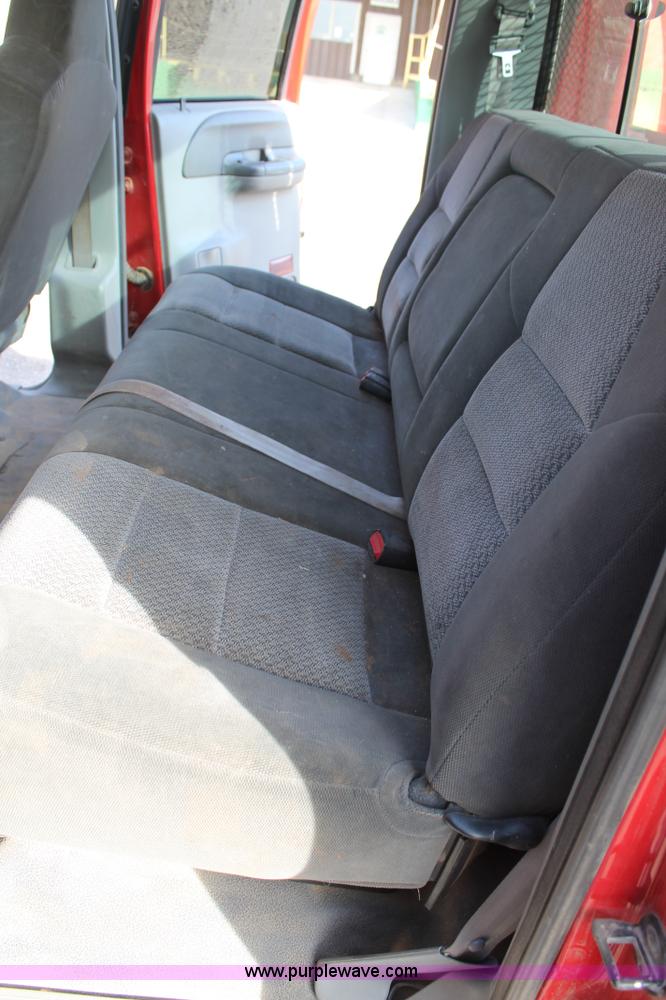 image for item C3733 2002 Ford F250 Super Duty Crew Cab service truck