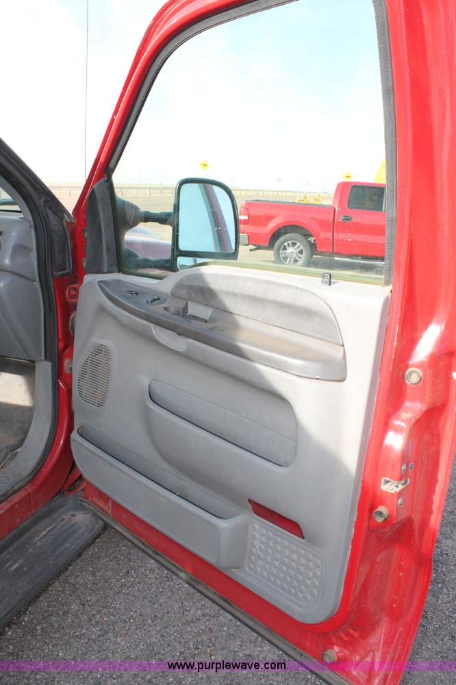 image for item C3733 2002 Ford F250 Super Duty Crew Cab service truck