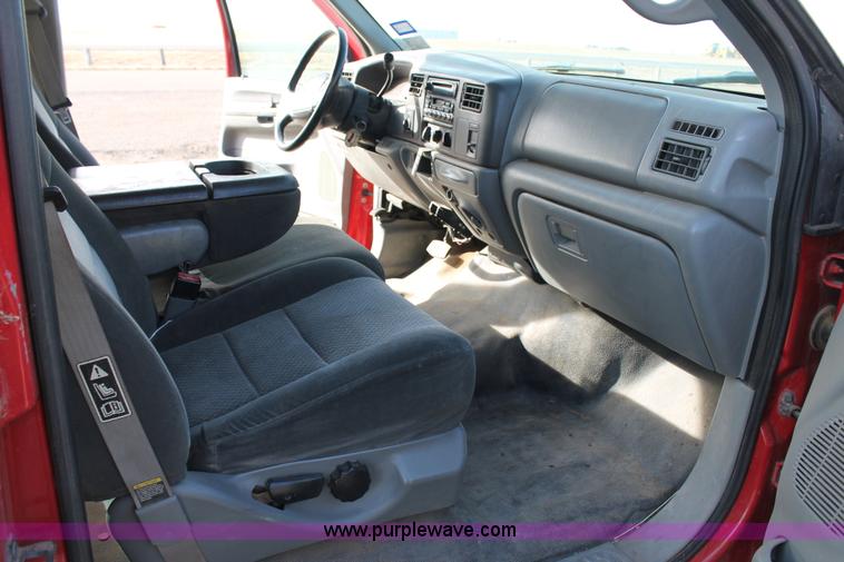 image for item C3733 2002 Ford F250 Super Duty Crew Cab service truck