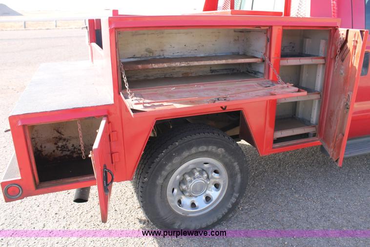 image for item C3733 2002 Ford F250 Super Duty Crew Cab service truck