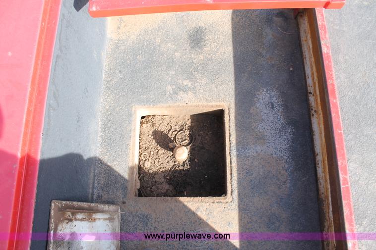 image for item C3733 2002 Ford F250 Super Duty Crew Cab service truck