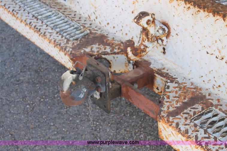 image for item C3734 1994 International 4900 Crew Cab service truck