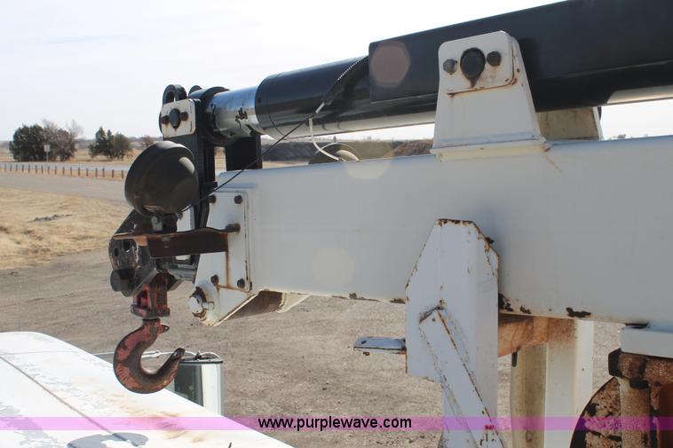 image for item C3734 1994 International 4900 Crew Cab service truck