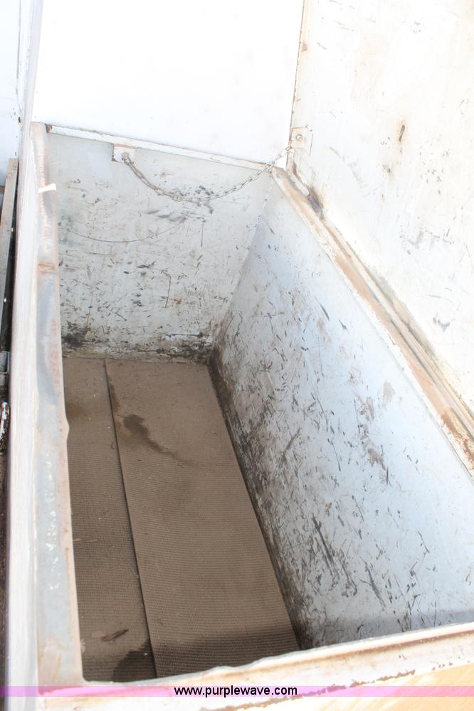 image for item C3734 1994 International 4900 Crew Cab service truck