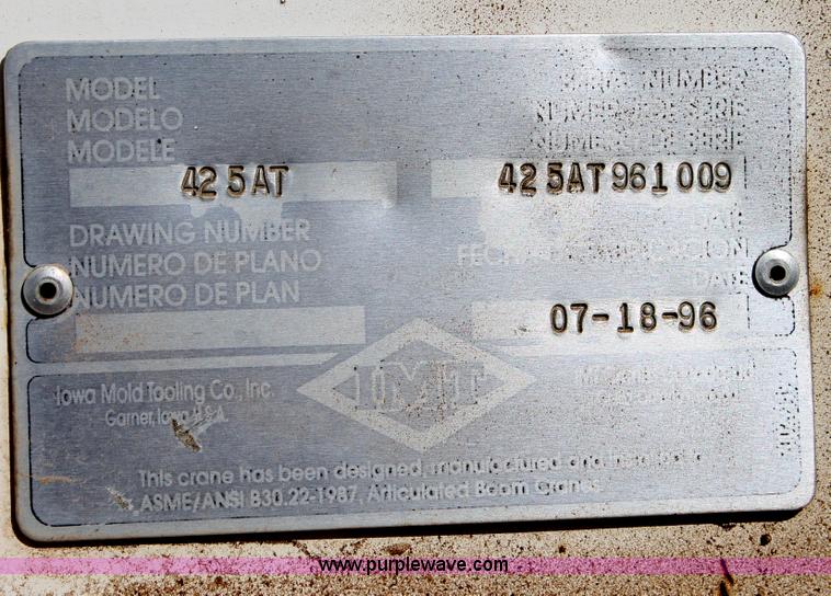 image for item C3734 1994 International 4900 Crew Cab service truck