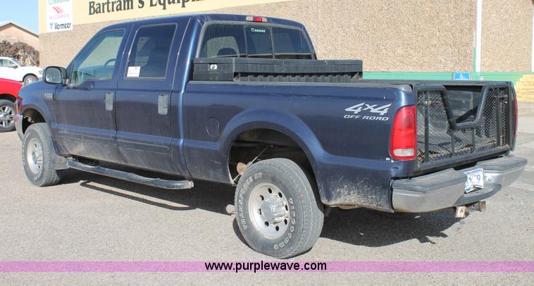 image for item C3739 2002 Ford F250 Super Duty Crew Cab pickup truck