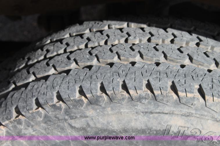 image for item C3739 2002 Ford F250 Super Duty Crew Cab pickup truck