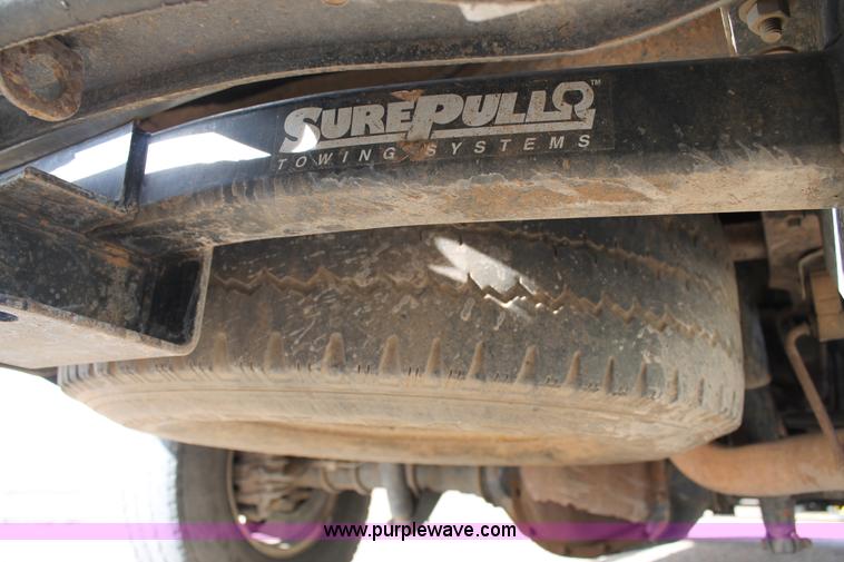 image for item C3739 2002 Ford F250 Super Duty Crew Cab pickup truck