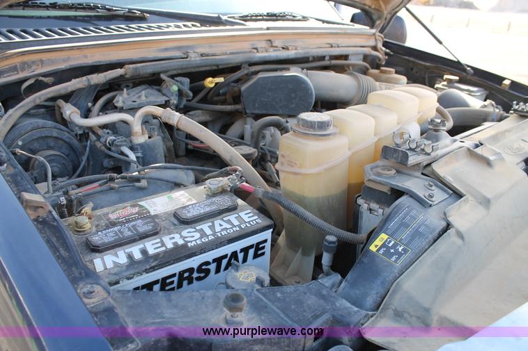 image for item C3739 2002 Ford F250 Super Duty Crew Cab pickup truck