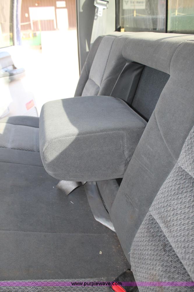 image for item C3739 2002 Ford F250 Super Duty Crew Cab pickup truck