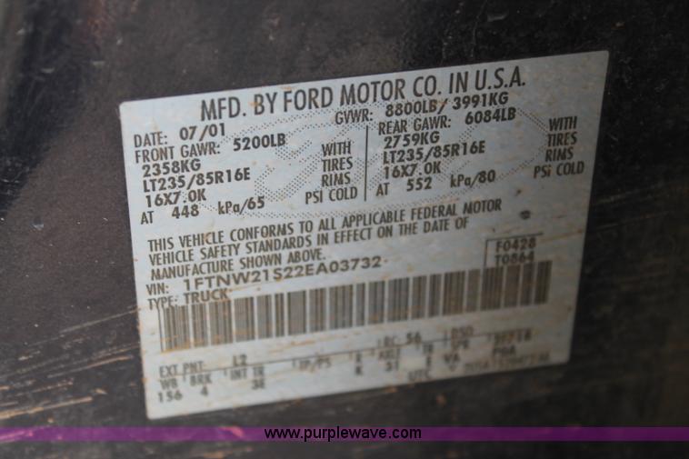 image for item C3739 2002 Ford F250 Super Duty Crew Cab pickup truck