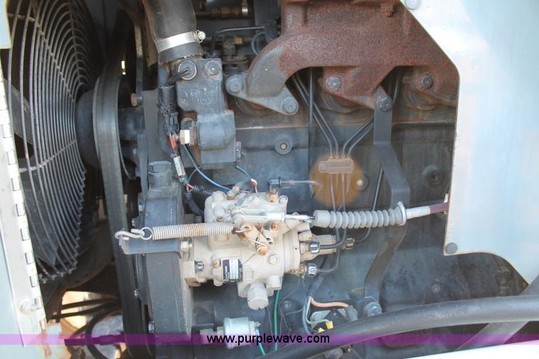 image for item C3746 2004 Terex TH644C telehandler