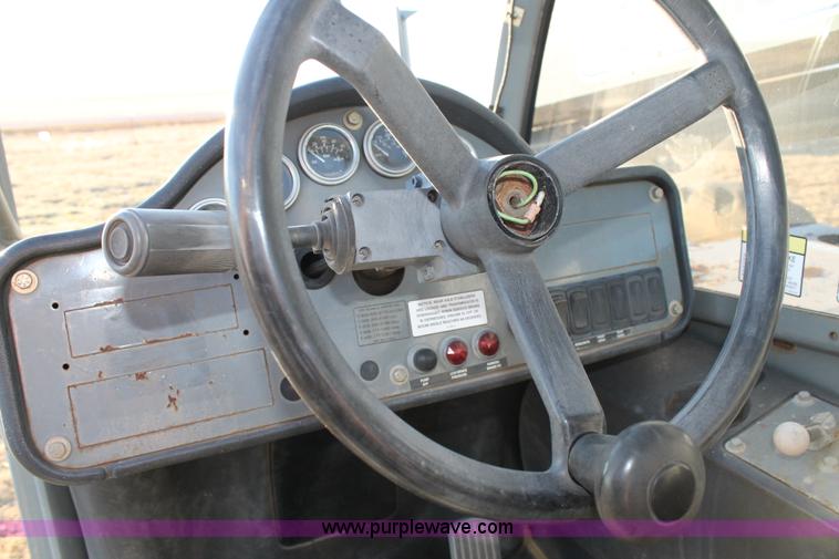 image for item C3746 2004 Terex TH644C telehandler