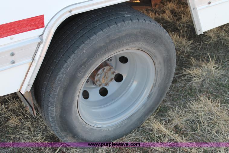 image for item C3747 2001 Ford Econoline E450 box truck