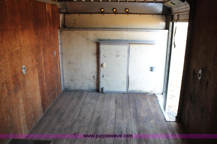 image for item C3747 2001 Ford Econoline E450 box truck