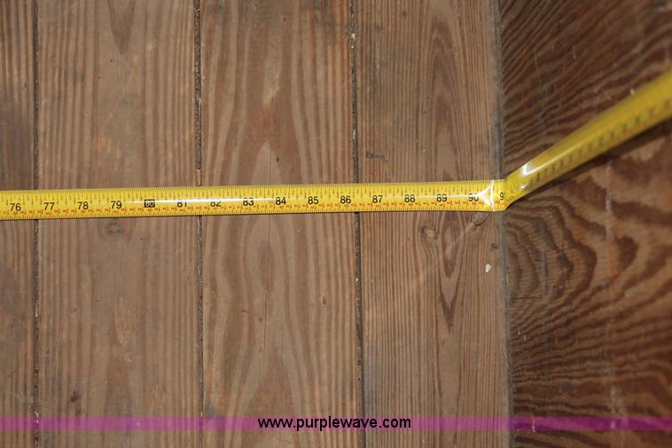 image for item C3747 2001 Ford Econoline E450 box truck