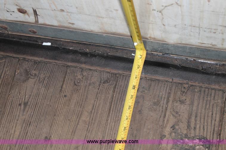 image for item C3747 2001 Ford Econoline E450 box truck