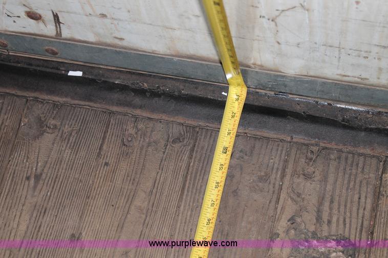 image for item C3747 2001 Ford Econoline E450 box truck