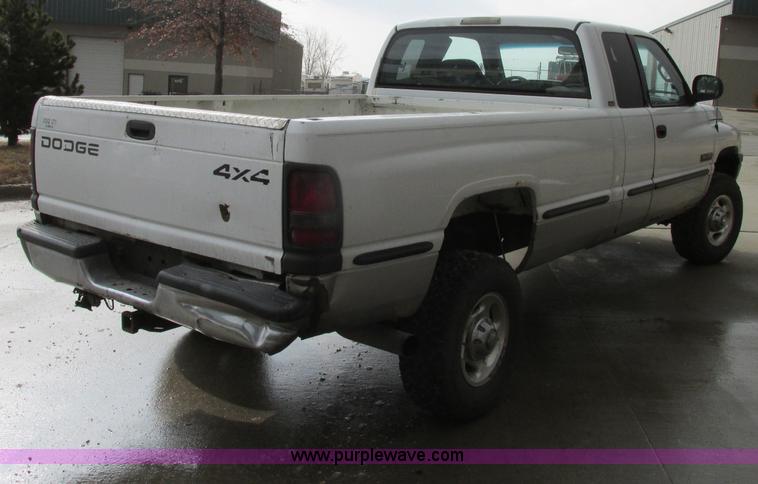image for item F4838 2001 Dodge Ram 2500 Laramie SLT Quad Cab pickup truck