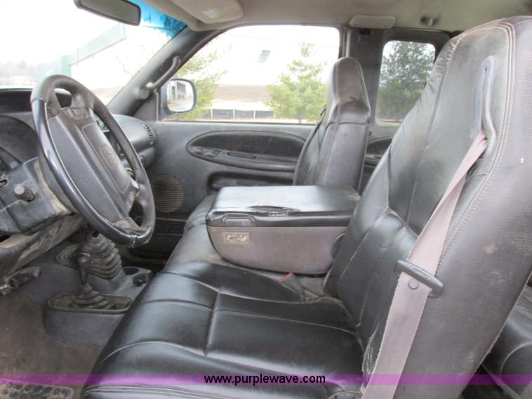 image for item F4838 2001 Dodge Ram 2500 Laramie SLT Quad Cab pickup truck