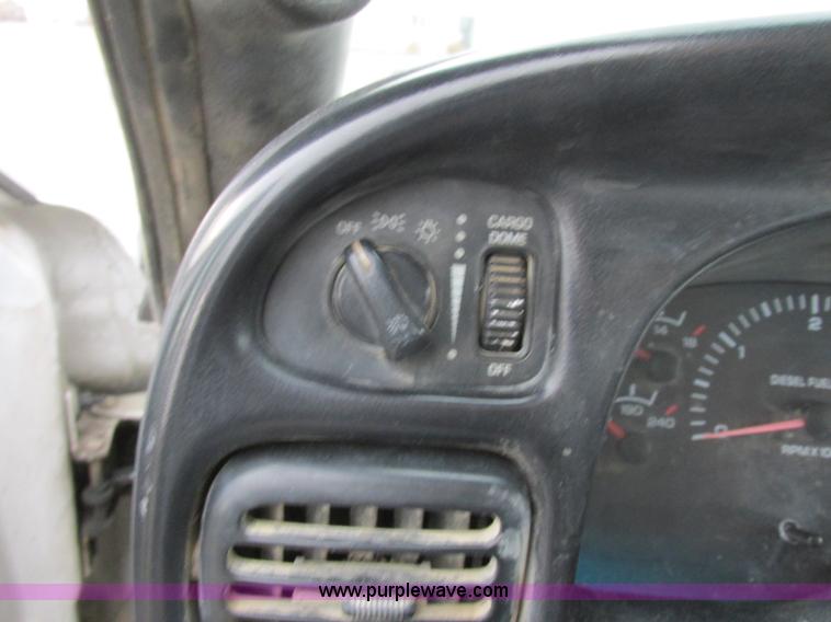 image for item F4838 2001 Dodge Ram 2500 Laramie SLT Quad Cab pickup truck