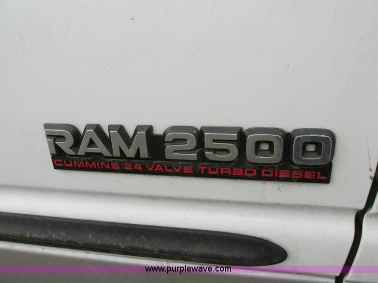 image for item F4838 2001 Dodge Ram 2500 Laramie SLT Quad Cab pickup truck