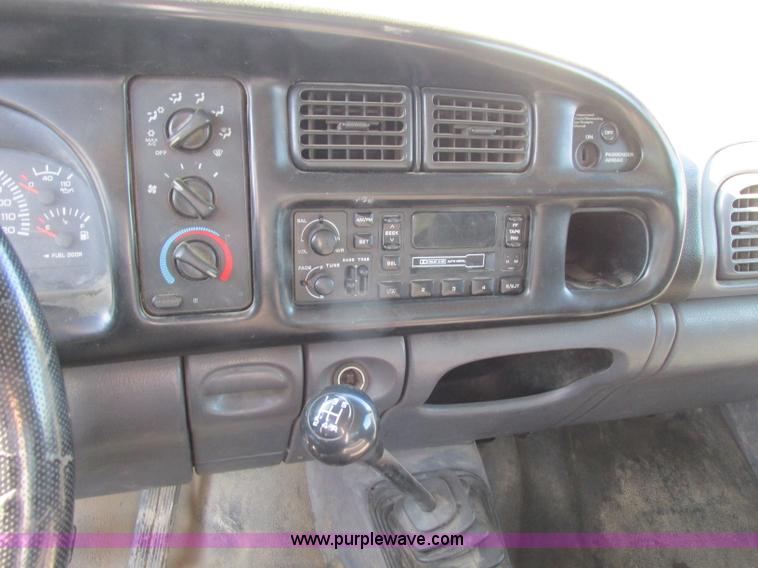 image for item F4839 2000 Dodge Ram 2500 Laramie SLT Quad Cab pickup truck