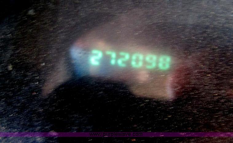 image for item F4839 2000 Dodge Ram 2500 Laramie SLT Quad Cab pickup truck